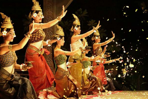Traditional Khmer Apsara Dancing Show